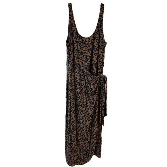 Olivia Grey Leopard Print Sleeveless Dress - Picture 5 of 9